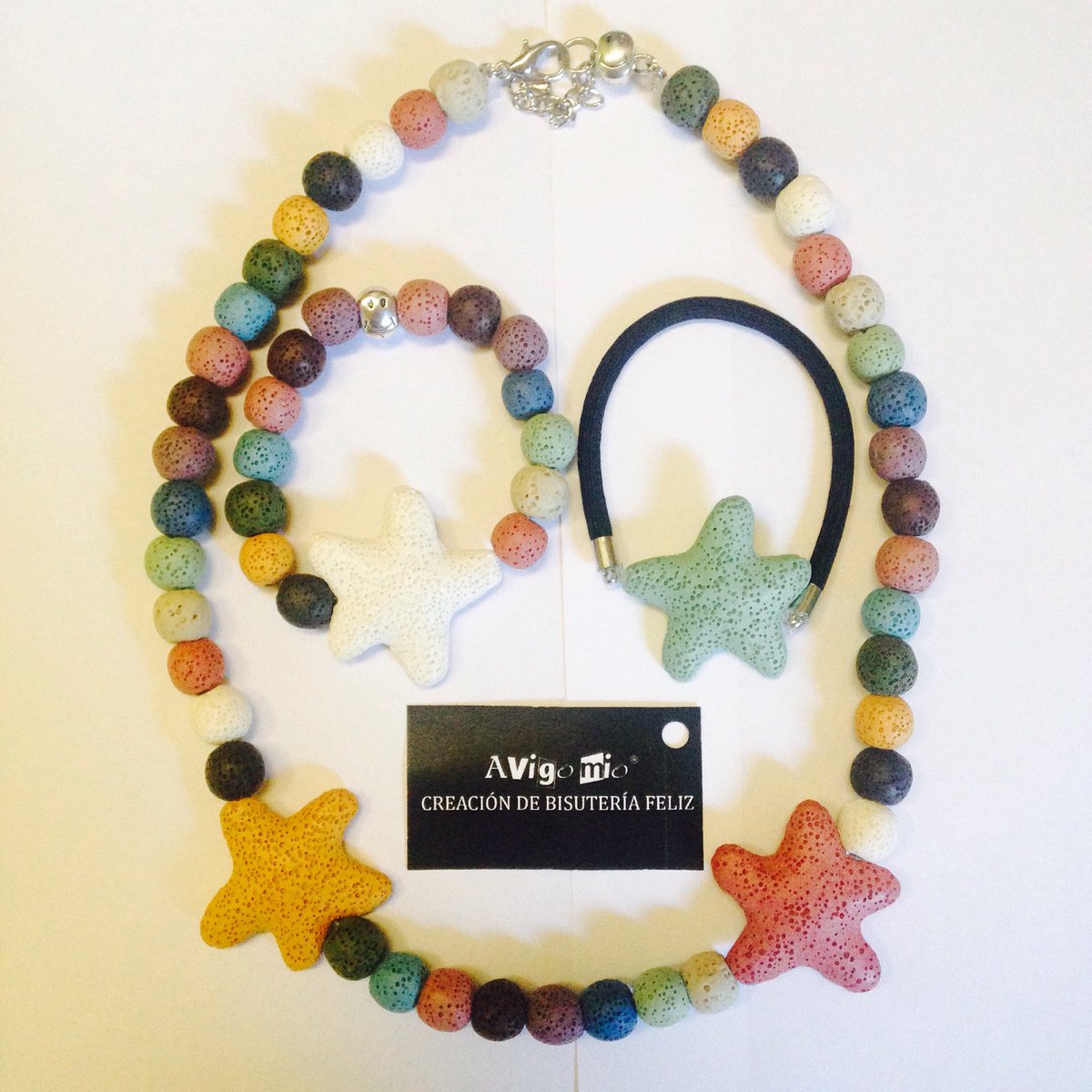 avigomio's tweet photo. Colección Marina #avigomio. Collar 15€ y Pulsera 8€, Collar+Pulsera 20€ 😊 https://t.co/MlT6Q9qNOq