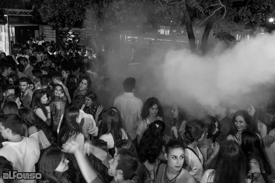 Espectacular Jueves en Terraza Alfonso

Lista Dani Corredera de 00 a 02

No te quedes sin tu reservado, 693271698