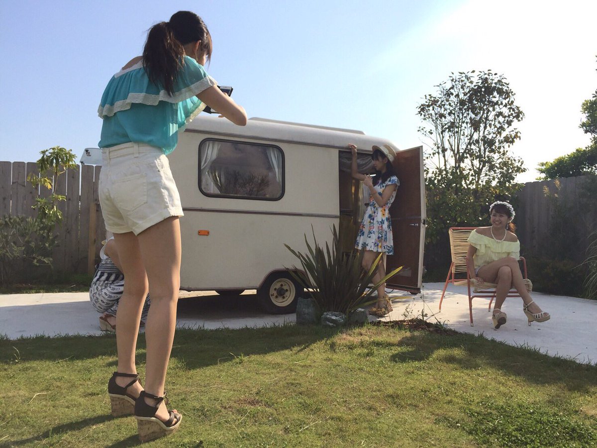 JuiceJuice_uf's tweet image. 高木です😎かりんが撮影してる中、個々で楽しそうな4人。笑 #juicejuice #lastcode #11.7武道館 #9/7新曲発売 #fhd