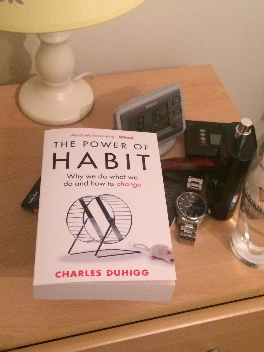 6feethighrising's tweet photo. I'm always buying books I never get around to reading.... @offtheball https://t.co/qydzCmckIe