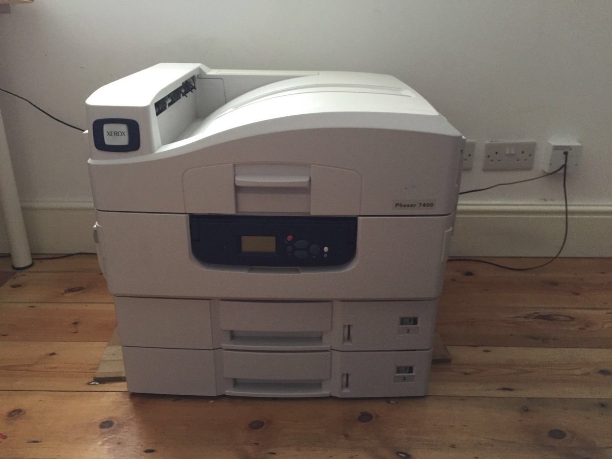 VeryOwnStudio's tweet photo. FREE A3+ Colour Laser printer. 

Anyone interested? RTs appreciated. https://t.co/9OmViSlgOt