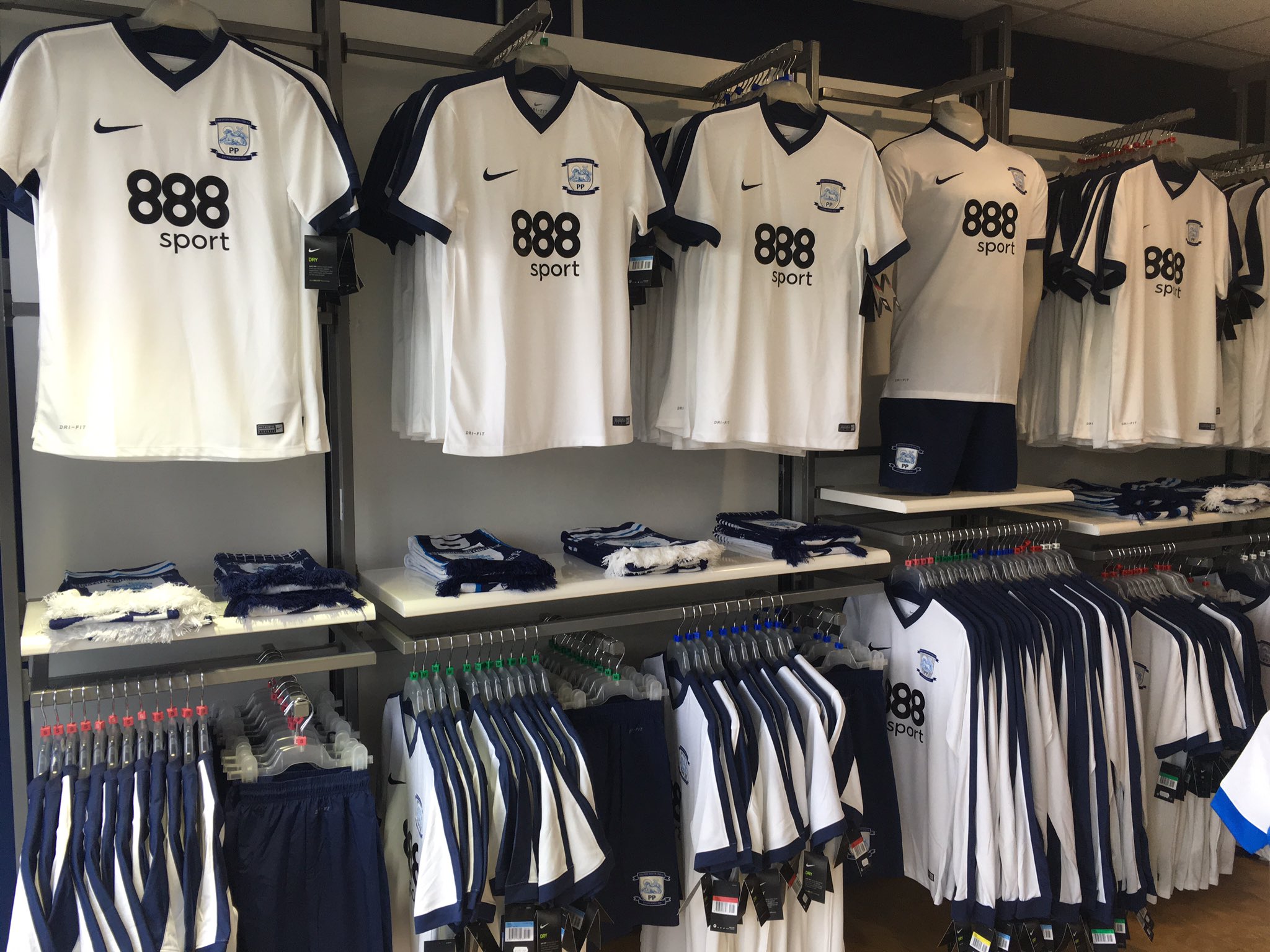 Club Shop Opening Times During Summer Break - News - Preston North End