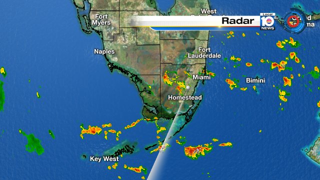 Scattered storms across #SoFlo is making it for a wet start to Thursday #Flwx #storms https://t.co/47CaP2cAob