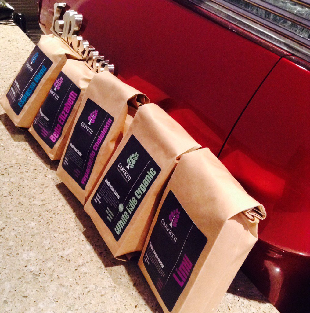 coffeegenius1's tweet photo. Lots of new coffee π #Carvetti #Ethiopia #Uganda #Guatemala #ElSalvador #slow brew #Espresso #v60 #aeropress https://t.co/kymBSIHcp7