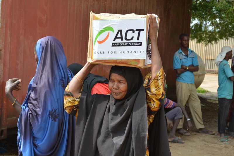 ACTforHumanity's tweet photo. Alhamdulillah, Paket Pangan Sampai ke Mogadishu Somalia

https://t.co/HIULCFXX6R

#LetsACTIndonesia https://t.co/2hoGeJK2qJ
