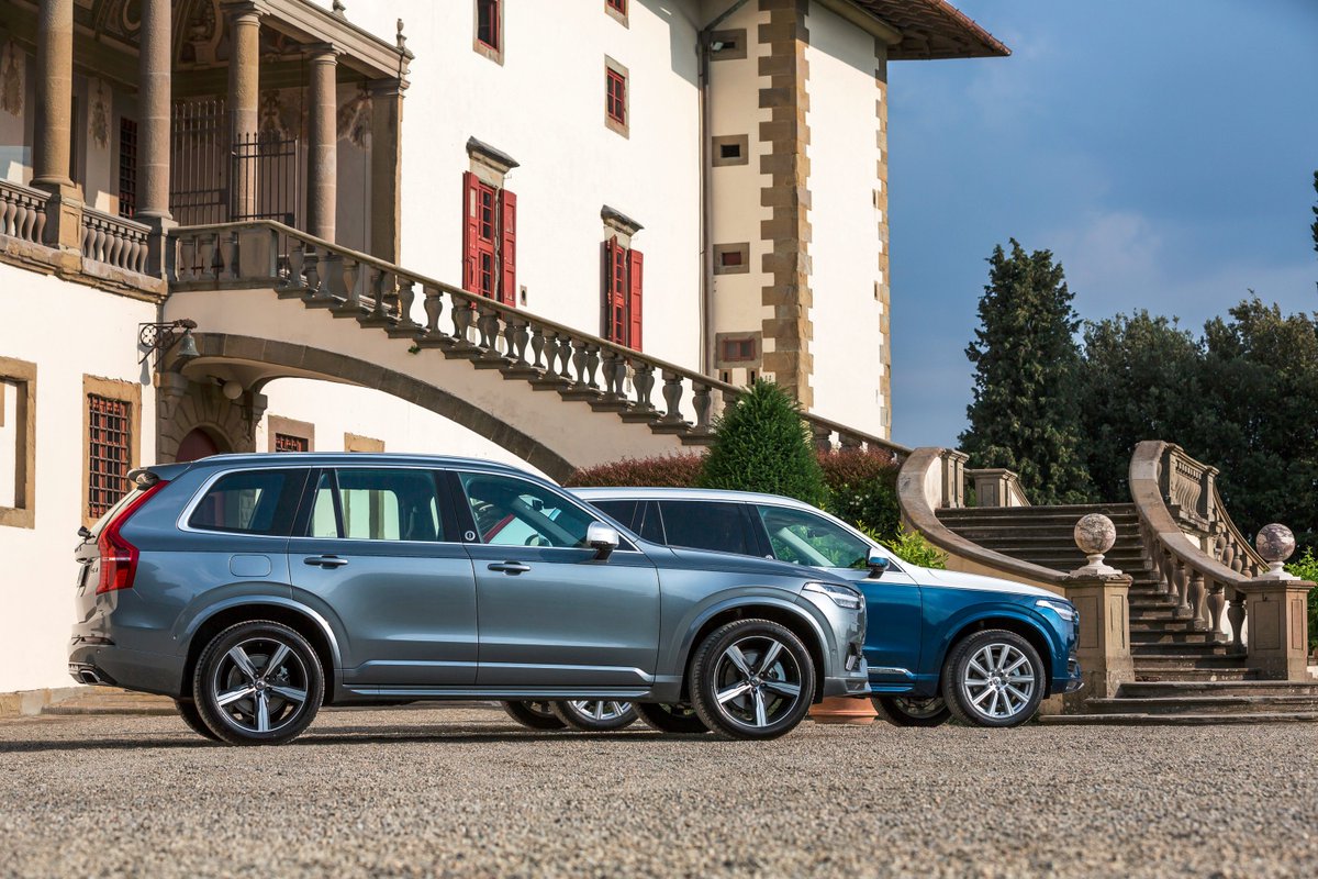 PeragnoliScar's tweet photo. Prenota la tua Volvo XC90 firmata @GarageItaliaC sul nostro sito dedicato: https://t.co/QwMjUEjoZ2 #beoneoff https://t.co/yDmefzJi1t