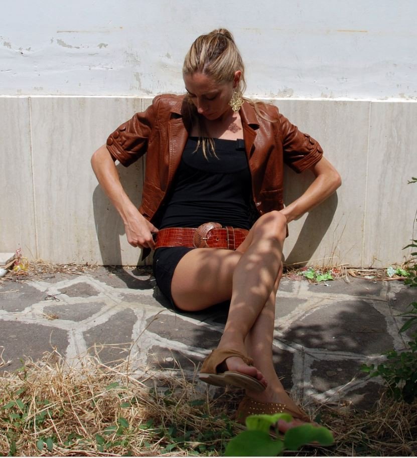 FemmesDu13's tweet photo. F. 31 ans cherche compagnon de jeu 🔥 dans les Bouches du Rhones➜ https://t.co/2xGFy5rmoc https://t.co/vqumiq19H3