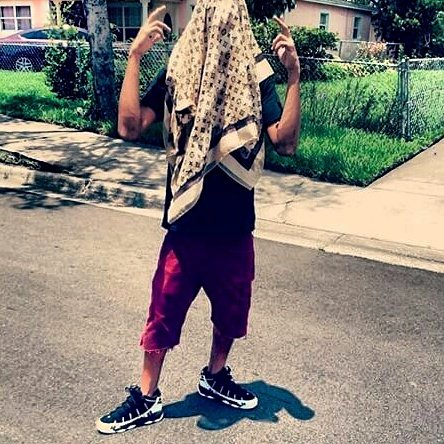 PaperTrailFlow's tweet image. New Florida Heat 🔥🔥🔥Listen to Papertrail F.L.O.W ft. @LakeBishop_ "Better" (prod.@SeanBentley617 ) visual Otw📹 🔓🔓🔈