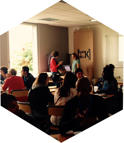 RucheBordeaux's tweet photo. La @FabriKaDecliK et l'Entrepreneuriat Social ! #FDK2016
https://t.co/64PGIJo5QU https://t.co/mhfU9BgAGU