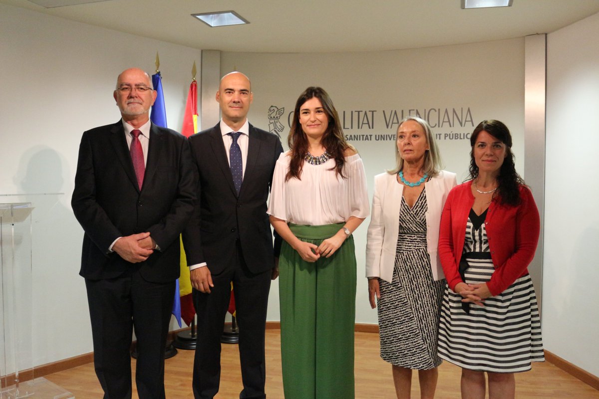 .<a href="/CarmenMonton/">Carmen Montón</a> firma el nuevo Concierto de Prestación Farmacéutica. Un paso más en la colaboración con las farmacias