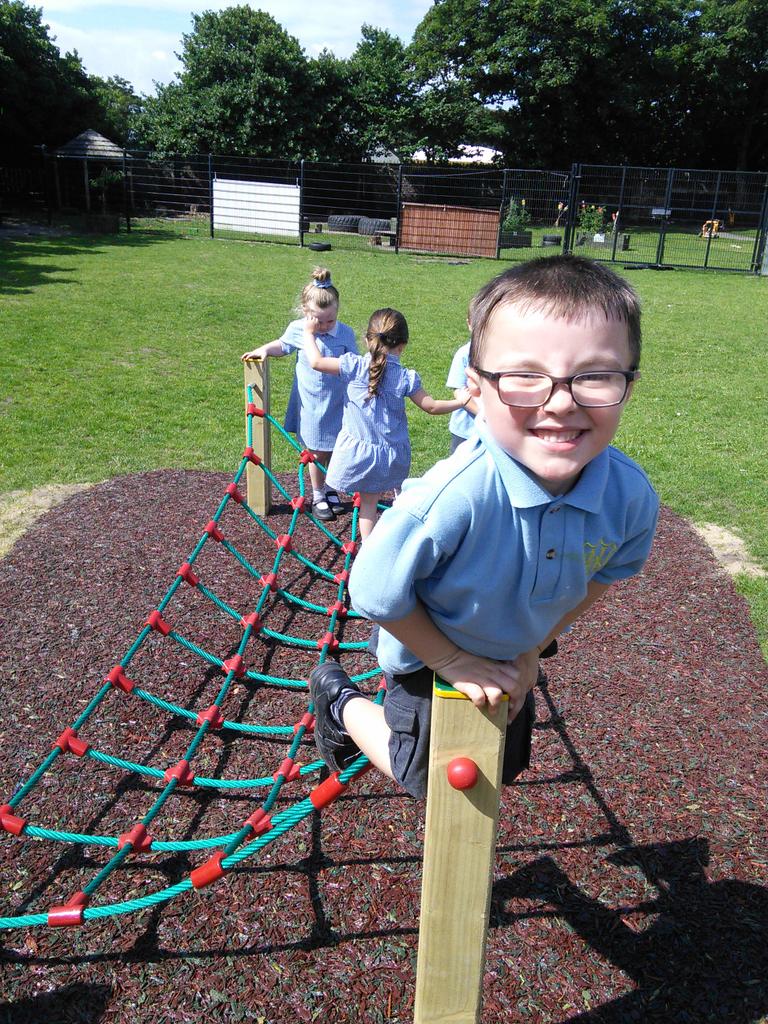 ursulineprimary's tweet photo. Enjoying the new play equipment! #ADayInReception https://t.co/N4YtTtZgwU