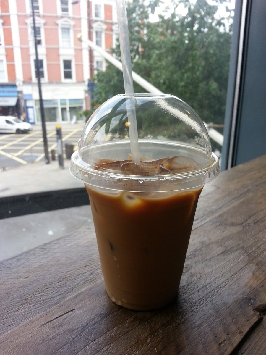Enjoying a refreshing ice-coffee @TheHive_West before start the afternoon of #massage <a href="/weaccelerate/">Accelerate Places</a> #hammersmith 🙌🙌