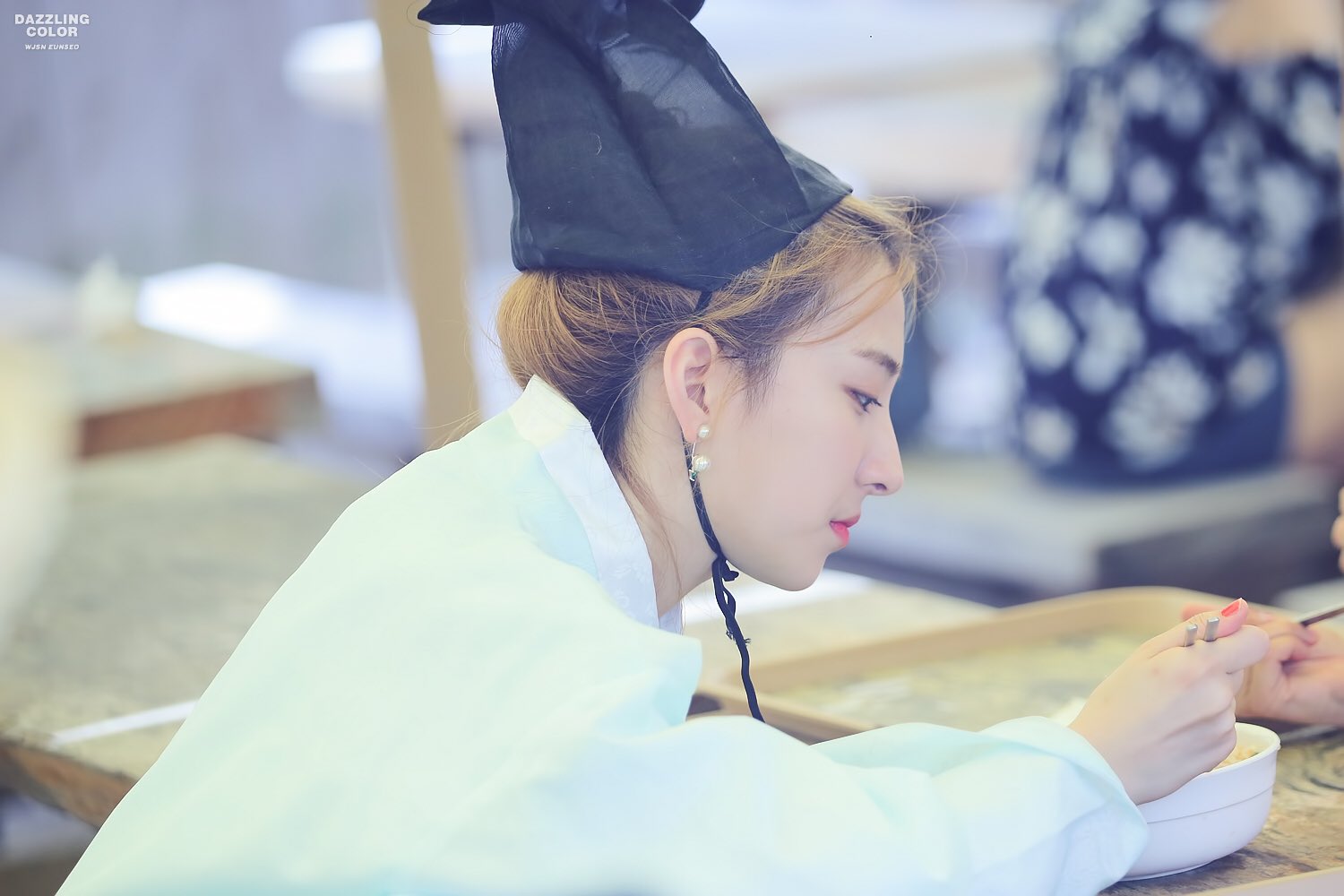 Cn4q2vwVIAARmCT.jpg:orig