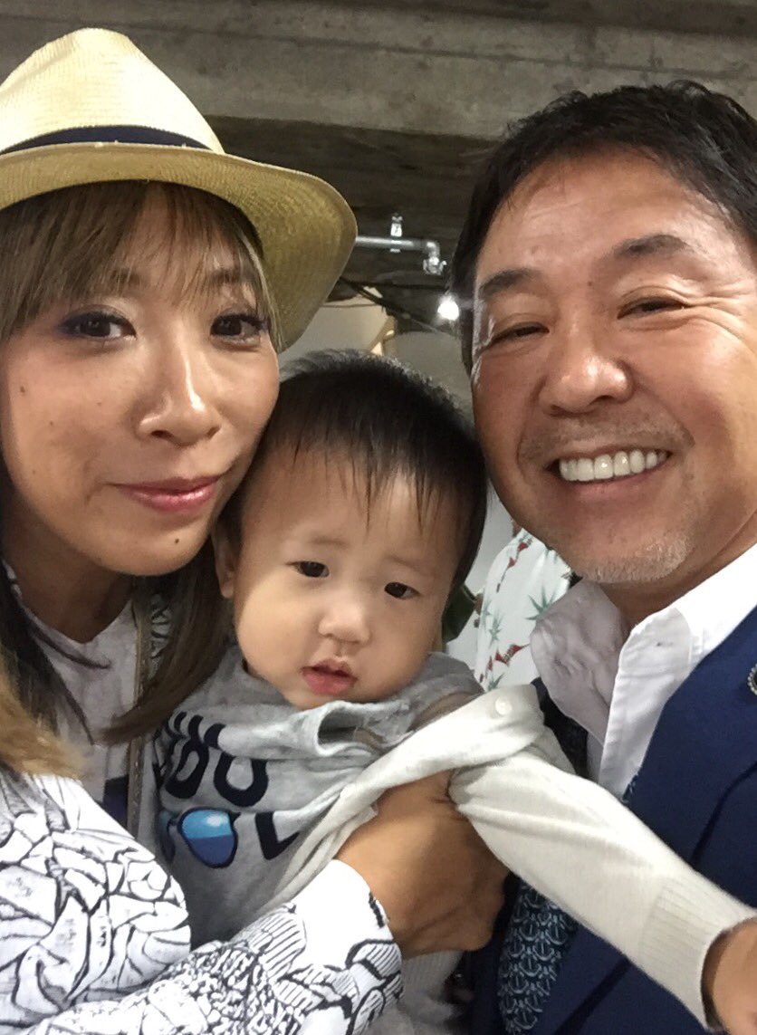 O Xrhsths 設楽洋 タラちゃん３ Sto Twitter 銀座なう 古いね 蜷川実花さんの写真を観に 僕の子供じゃないよ 今回は光をテーマに 元気が出ます V T Co Anrz3o3bas Twitter