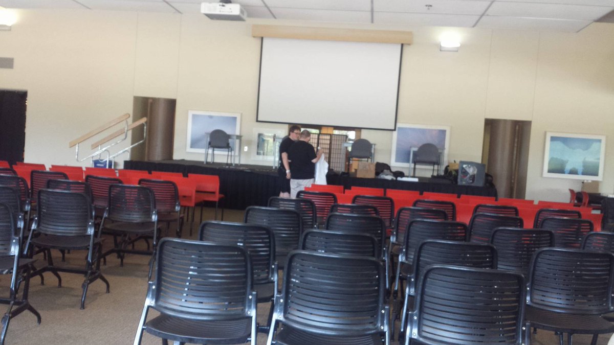 OntGamingCon16's tweet photo. Starting to set up the Smash 4 / Melee Area! Can't wait for tomorrow!
 ~OGC Matthew #SSB4 @OntGamingCon16 #SSBM https://t.co/Jq945MFlev
