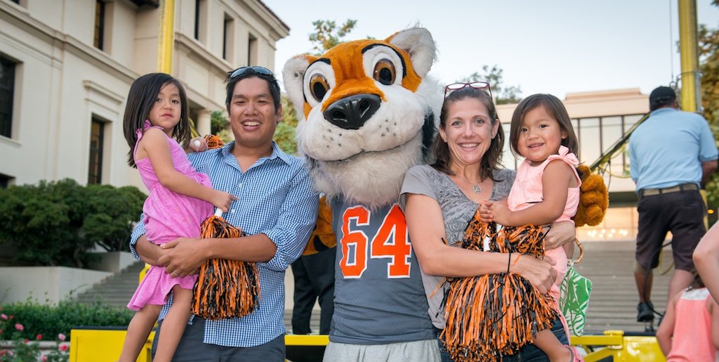 Save the date: 2016 Family Weekend and Homecoming will take place October 21! alumni.oxy.edu/s/956/start.as…