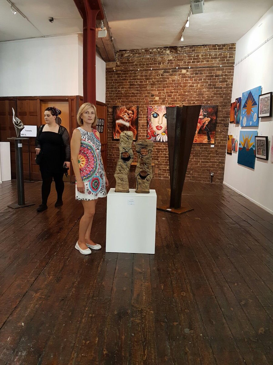 larissabone_com's tweet photo. @MenierGallery @ExhibitHere https://t.co/99DIGv4hlx