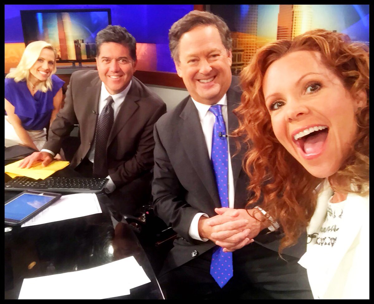 RobynLively's tweet photo. I โค๏ธ @SamOnTV and the whole morning crew @KTLA @ktlaENT Thanks for having me!! season 2 streaming #gortimeramazon https://t.co/RdGvf8ZrQ8
