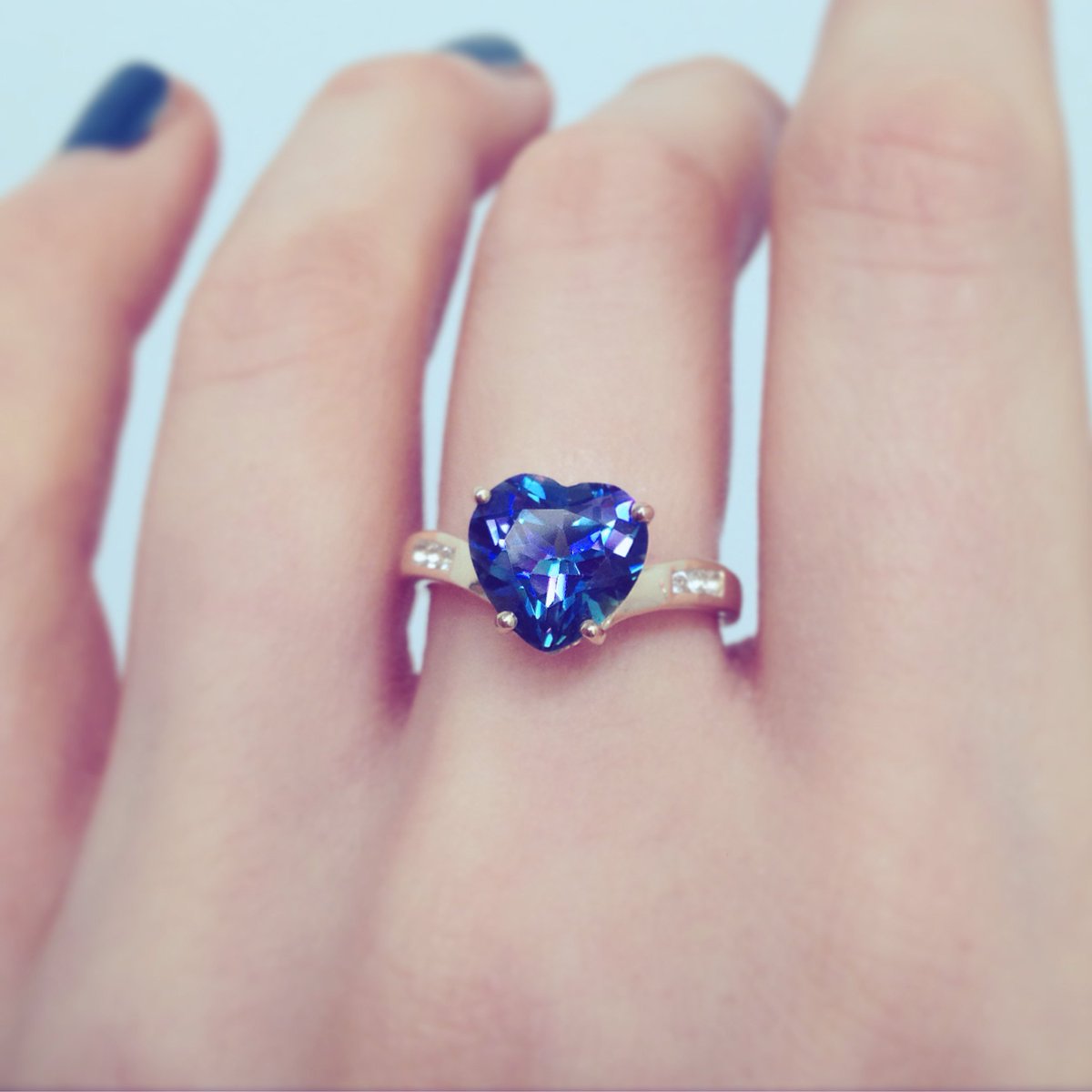 Well &amp; truly fall in love! Yours for just £78.. Enter '6885SO' on our Webshop to shop now! rocksandco.com/jewellery