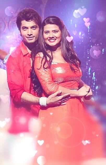 NiharikaShuklaa's tweet photo. My DP... 😍😍😍😍 I'm in love with this pic... @kratikaonly @SMalhotra009 #TanShi #KraSha #goldawards can't wait 😍😘😘💕💕❤❤ https://t.co/LW4h3xKBev