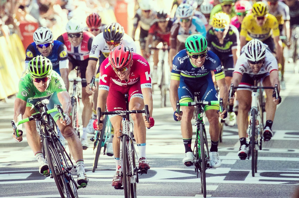 chregirocha's tweet image. All good things come 2 an end! It was a great pleasure 2 be the german voice of @tdfbern! Thanks @LeTour! #speaker