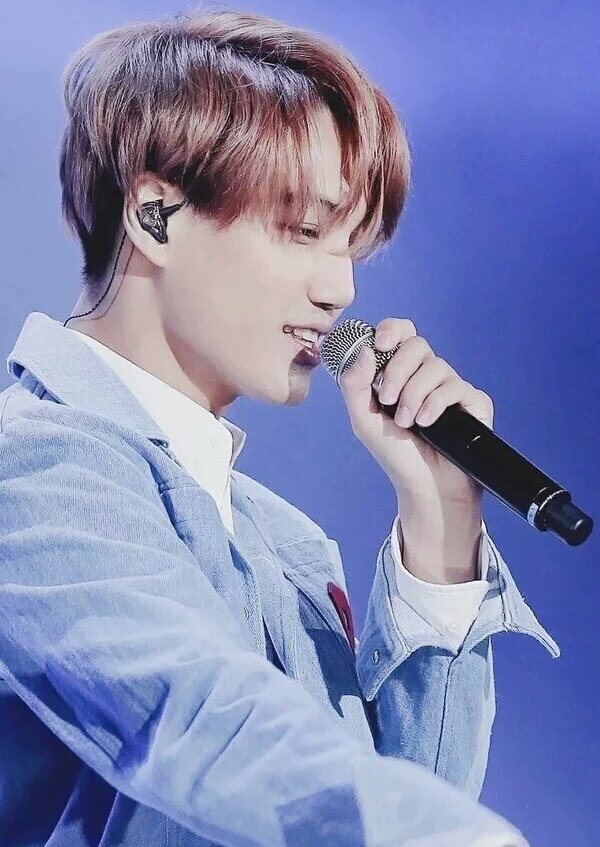 _b_t_s___twt97's tweet photo. 近付いたら 拗ねます 。
凄く強がりで嫉妬心強くて馬鹿で天然だけど 、カッコよくて愛して呉れる そんなににが 好きです 。

前も 今も 之からも  特別 。

俺を信じて下さいよ   、

【 @nini____88 】 https://t.co/CPIhRuQK2i