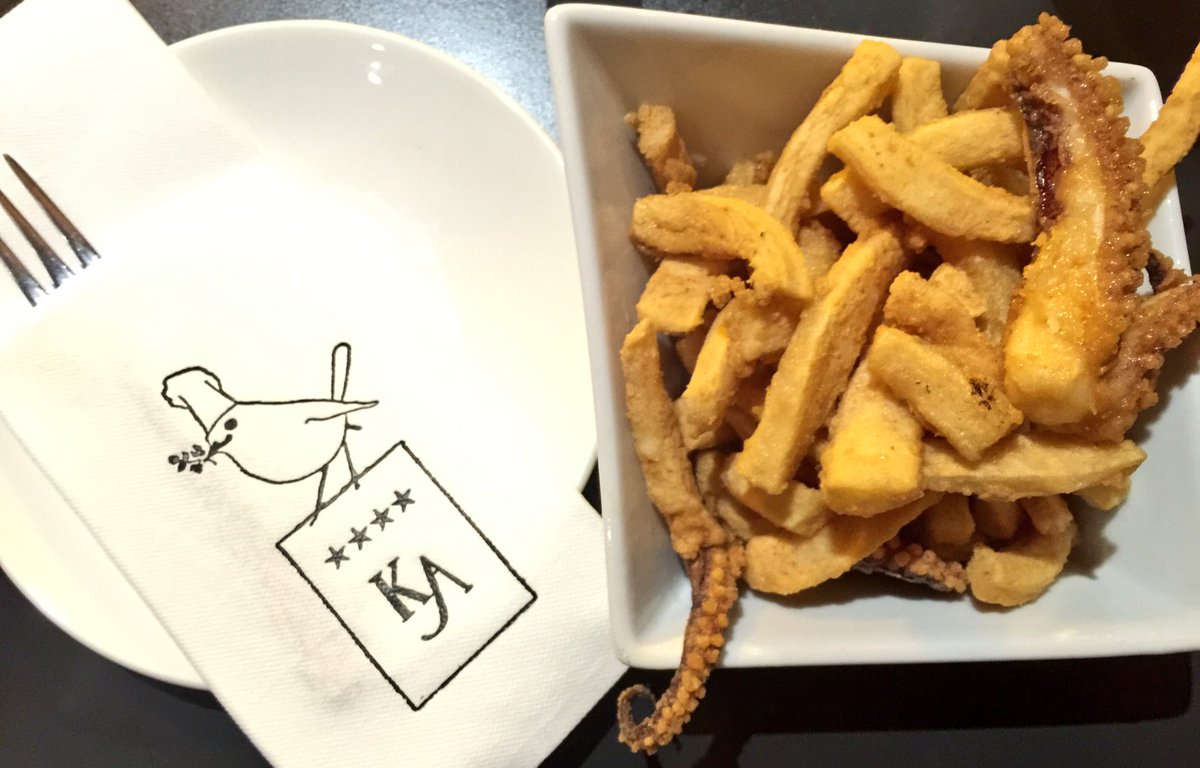 marbbellalife's tweet photo. @restkarguinano como siempre espectacular,pintxos barra #gintonic  #Zarautz calamares,bocadillo #gourmet!de 10!😄📸 https://t.co/NMJ4lfCgLi