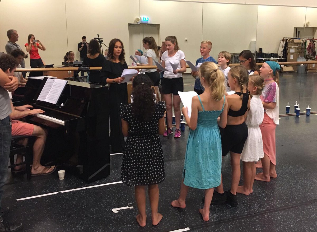 Tien bofkonten krijgen vandaag een workshop Belle van Anouk, Tony en Marcel!