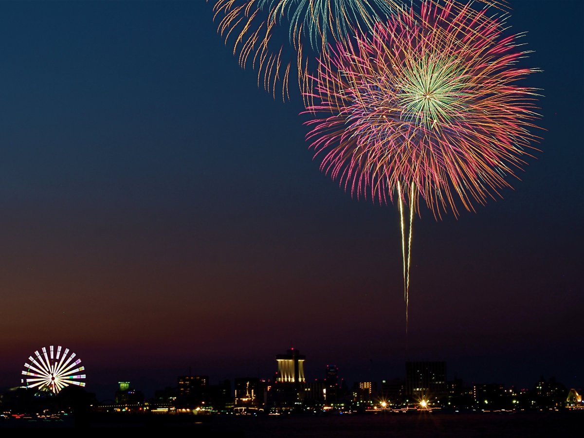 きんそう 月曜日の名古屋港花火大会 きれいな花火でした いい撮影場所に誘ってくれた友人に感謝 みなと祭り ブルーボネット 名古屋港まつり Fireworks