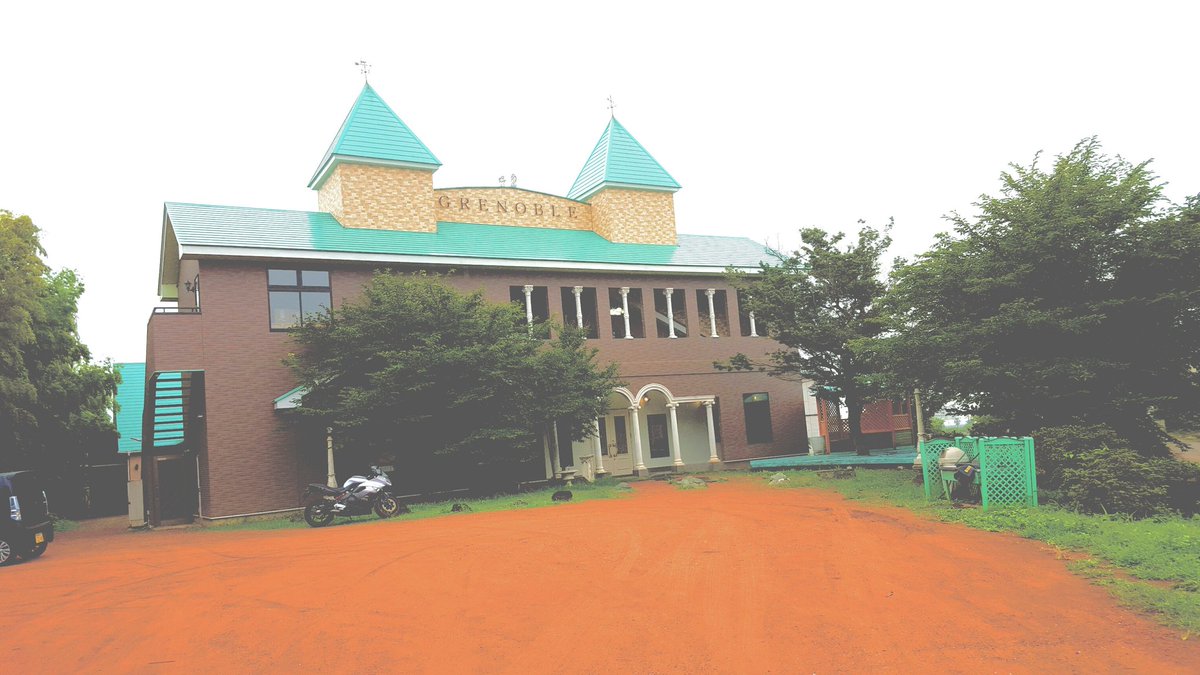 グルノーブル美容専門学校