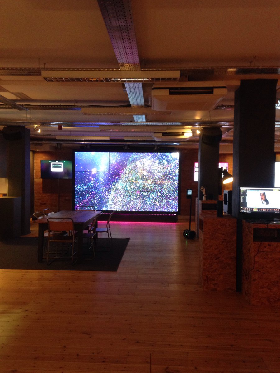 Tibayrenc's tweet photo. Thank you so much Amelia for showing me around @fluxldn Amazing space for #TechEvent #Innovation #Inspiration #demo https://t.co/2hCPWbO12r
