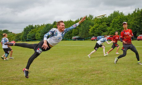 TimeOutAbuDhabi's tweet photo. Ultimate Frisbee is the coolest new sport in town. Here's how you can get involved: https://t.co/vYBHWsuKsB https://t.co/w6WM6Dp2R4