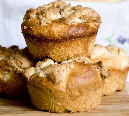 Fancy some Rhubarb Muffins? Try out this recipe by Margaret Johnson irishabroad.com/Culture/Kitche… #irishfood #irishrecipes