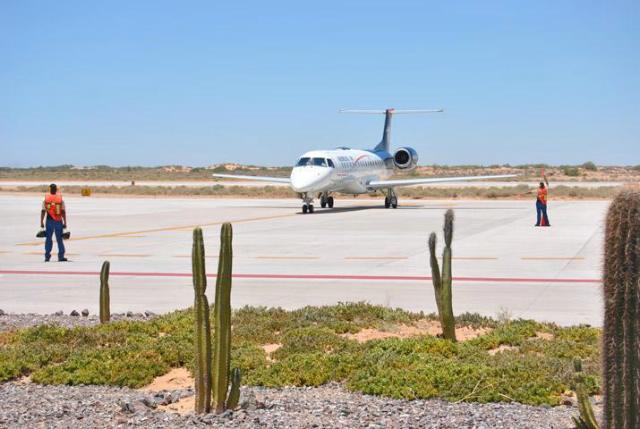 Inicia vuelo comercial en Puerto Peñasco. tinyurl.com/jpvtknx #ELIMPARCIAL