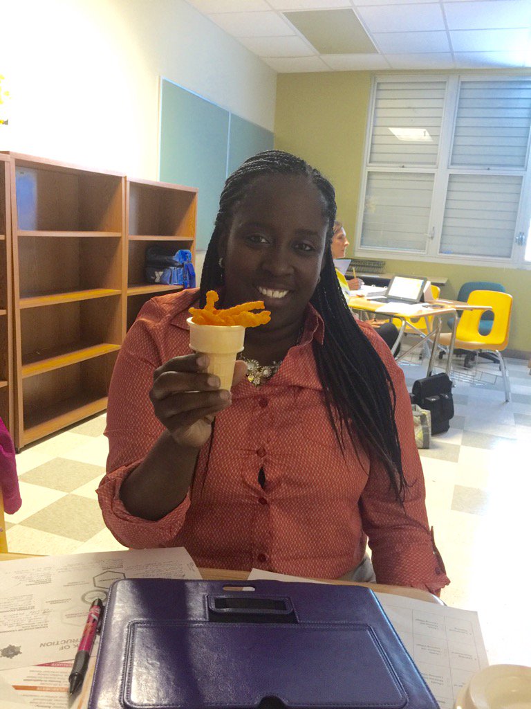 I received the Torch of Knowledge for Literacy. #Synergy2016 #MDCPSCentral #NoPlaceLikeHolmes