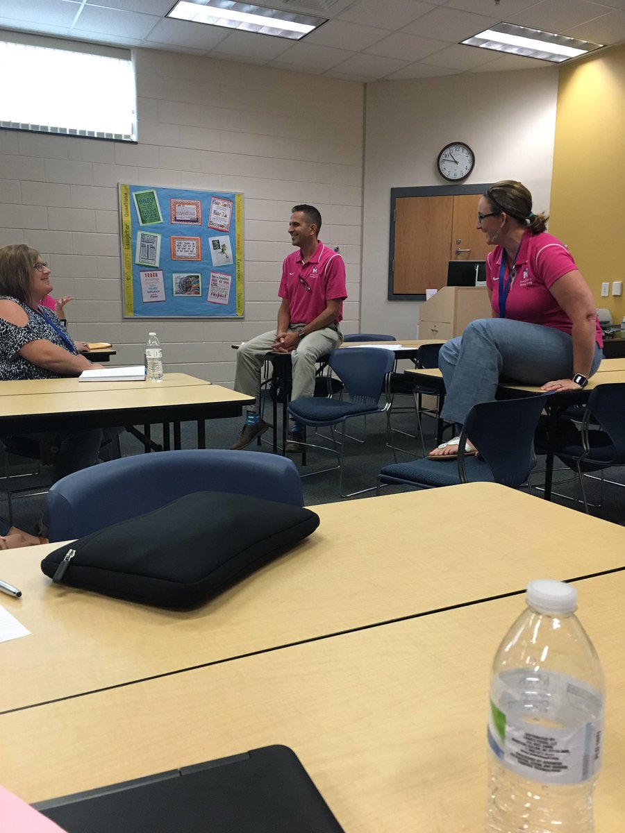 J_Sobers's tweet photo. Instructional Tech Coaches Roundtable....learning so much! #MGSD16 @ONCBOCES https://t.co/t8OSzNtdtX