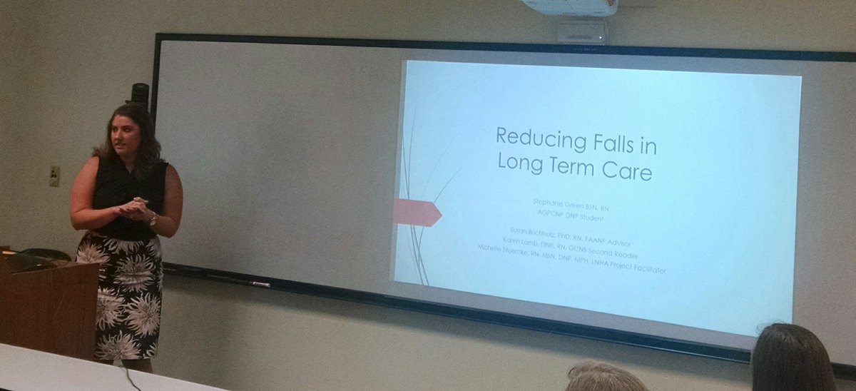 SusanBuchholzNP's tweet image. Stephanie Green AGNP student presenting on reducing falls in long term care @RushUNursing #reducingfalls