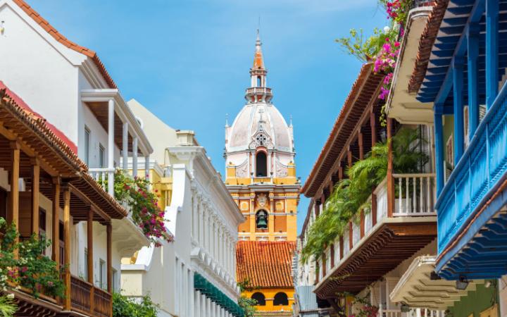 MincomercioCo's tweet photo. 21 razones por las que Colombia debe ser tu próximo destino. https://t.co/kFxCADYKzP  @TelegraphTravel de Inglaterra https://t.co/l9oB5WUYyi