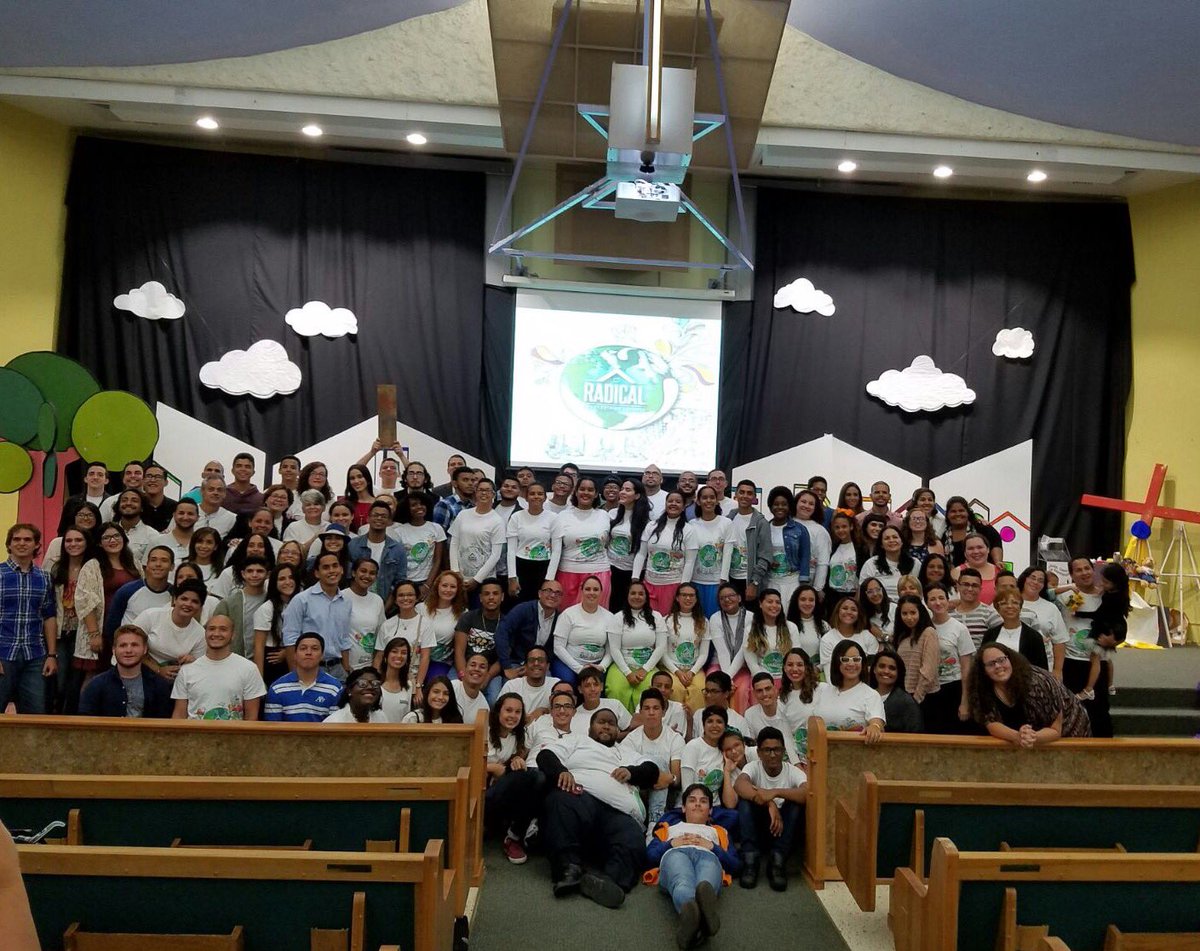 JuventudPIBC's tweet photo. Transformados. Consientes de la necesidad de Dios. Ha llegado el tiempo, es tiempo de ser RADICALES. #radical16 https://t.co/deFyGiC5JY