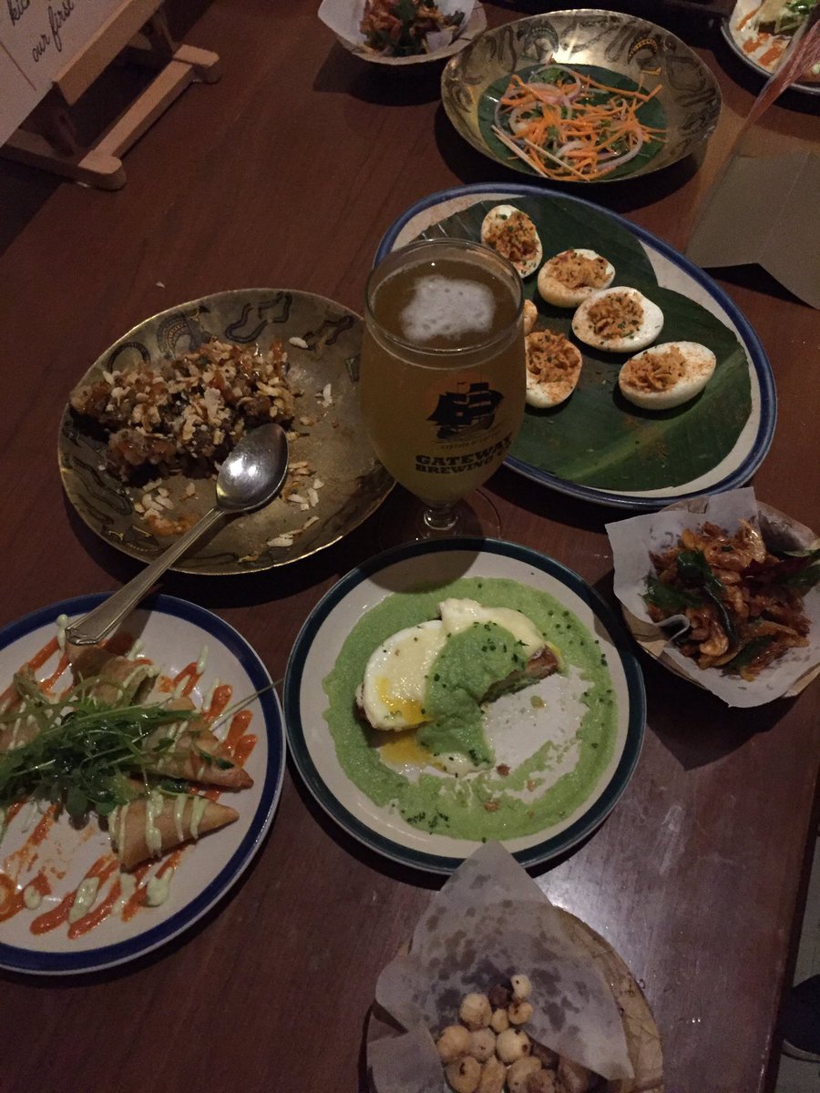 itsmumbaifoodie's tweet photo. That's goodness by @Bombay_Canteen surrounding the Hoppy Pils by @gatewaybrewery for their new #ExplorerTap! ๐ https://t.co/gemkZEOdL6