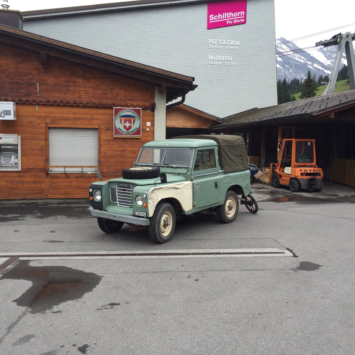 mattstatham's tweet photo. Meet 'Heidi' the series 3 still working her clogs off in the mountains of Murren, Switzerland. Lovely old lady. https://t.co/HE2vTTUG4P