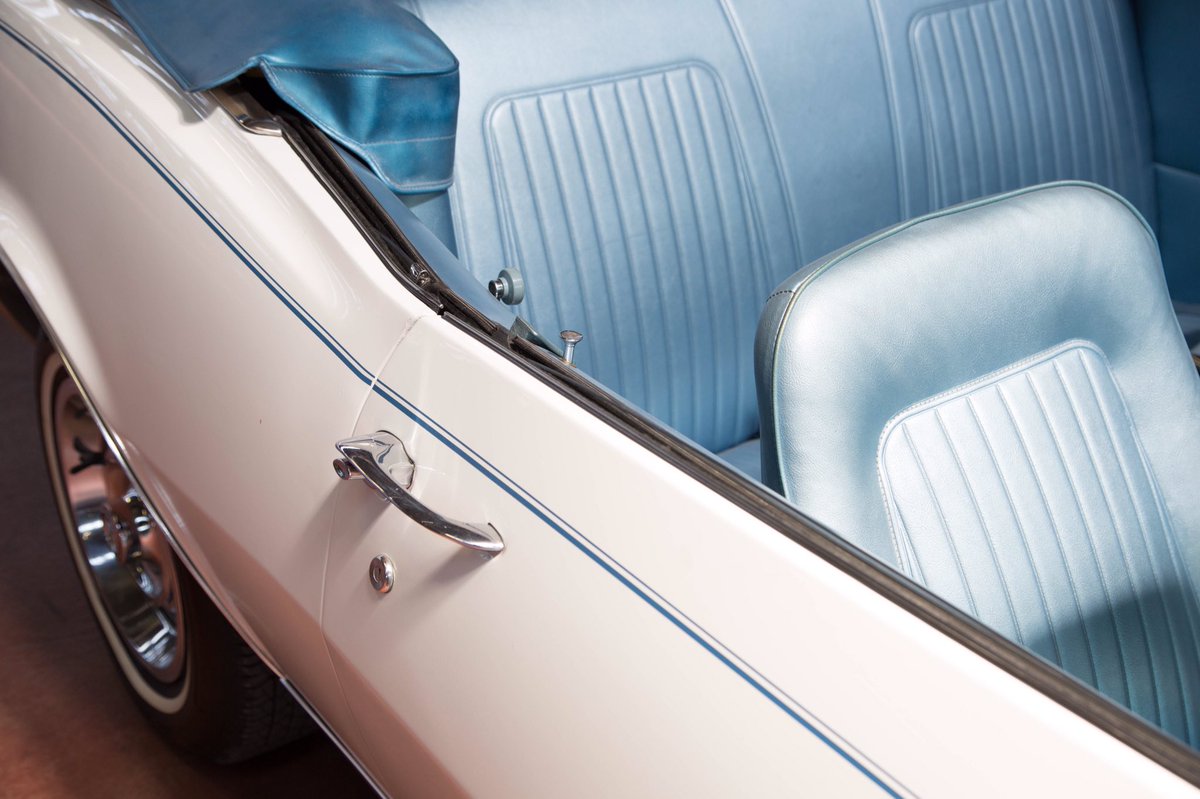 mecum's tweet photo. #ThursdayThoughts: jump in a classic today. ๐
#StateFarmClassics https://t.co/RYztcEoWUl