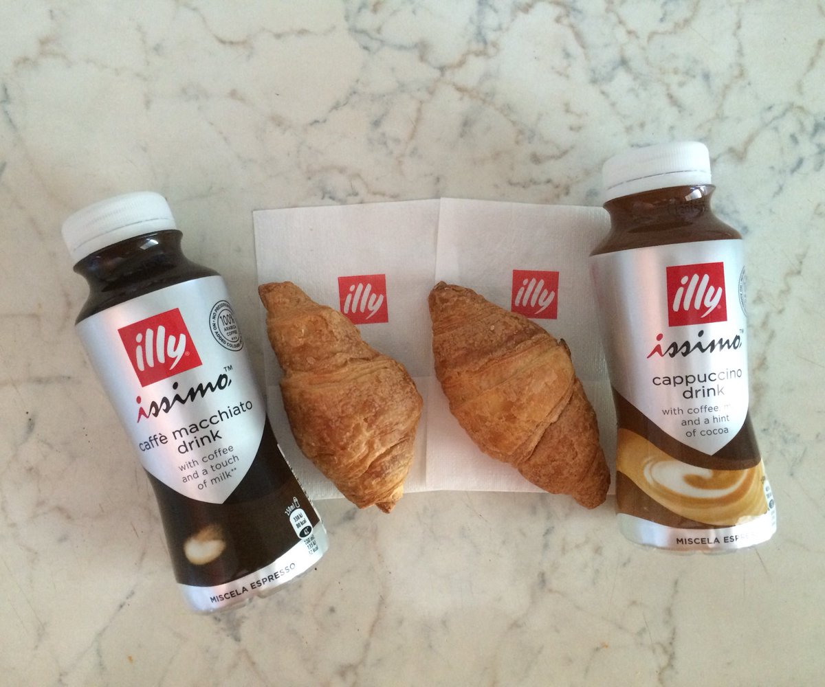 RuzicaJerry's tweet photo. @illyUSA @illyissimo #illy #issimo #illyissimo #cornetti #croissants https://t.co/Ma9qlNFEI0