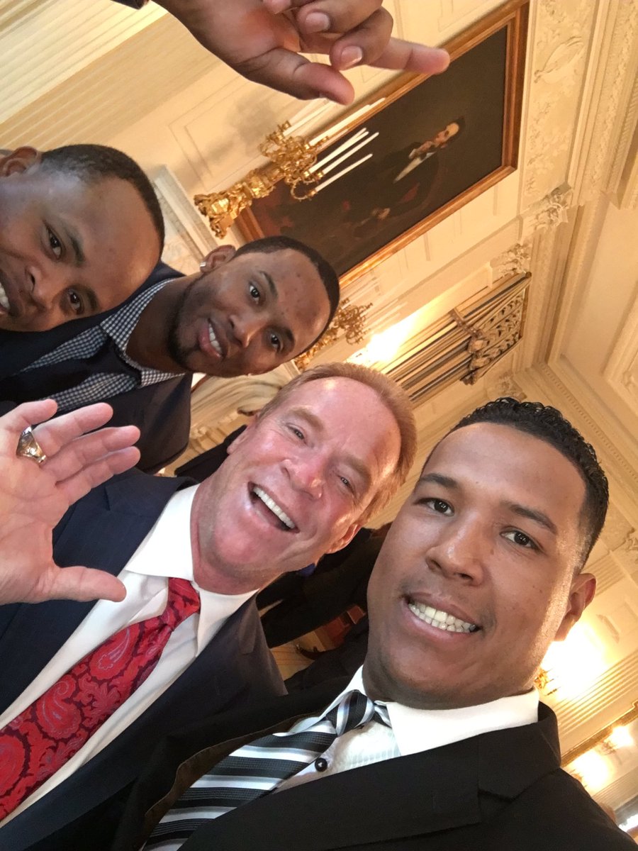 RexHudler1's tweet photo. At the White House with the world champs!! What an honor, what a day!! #Royals #Crowned https://t.co/xnMLWntFB9