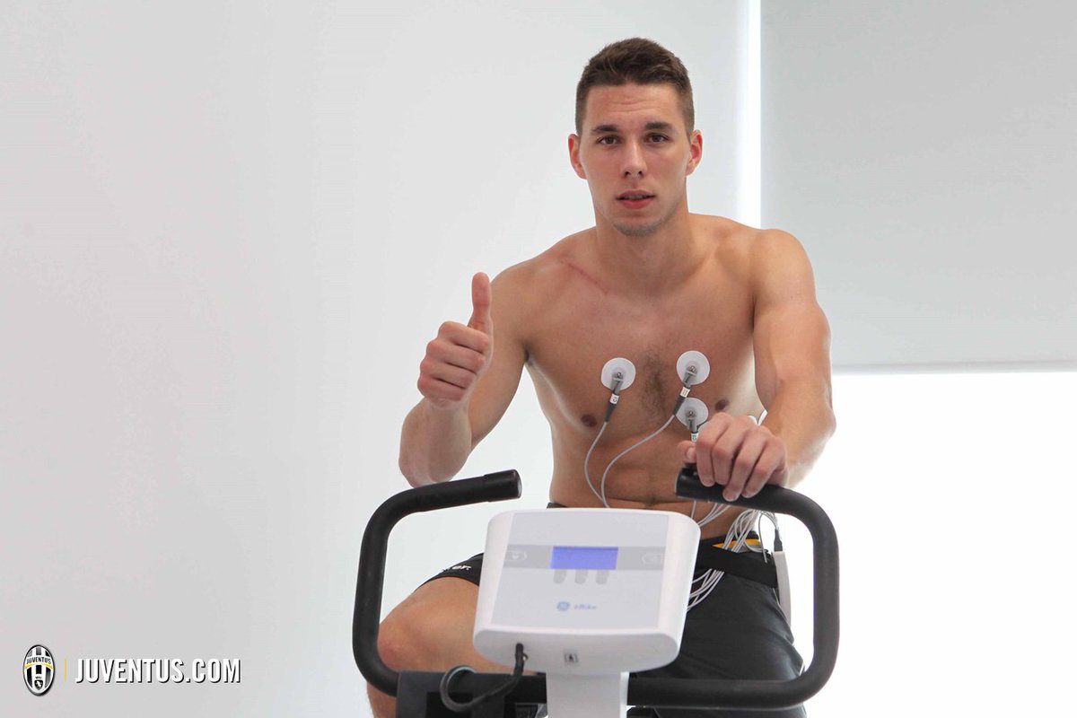 juventusfc's tweet photo. Le immagini di Marko #Pjaca oggi al #JMedical... https://t.co/pyvJq8qupz