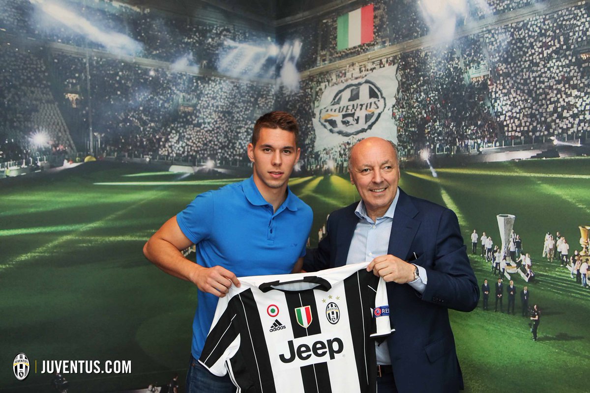 #SekilasBolanet RESMI! Juventus dapatkan Pjaca dari Dinamo Zagreb dengan mahar €23 juta dan kontrak 5 tahun.