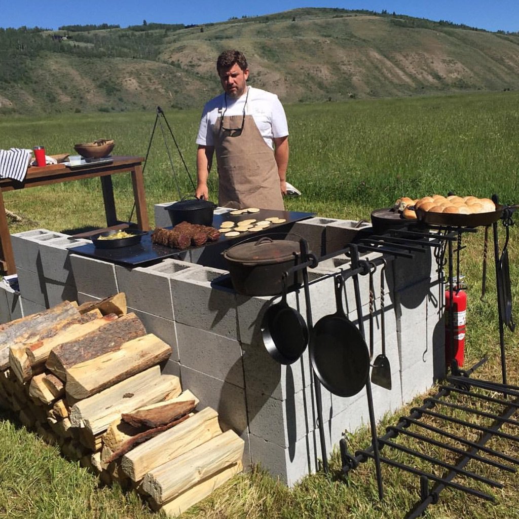 @chefbenford is no stranger to cooking outdoors! See you September 10th! ♥️🍋 #lalovesalexs @alexslemonade