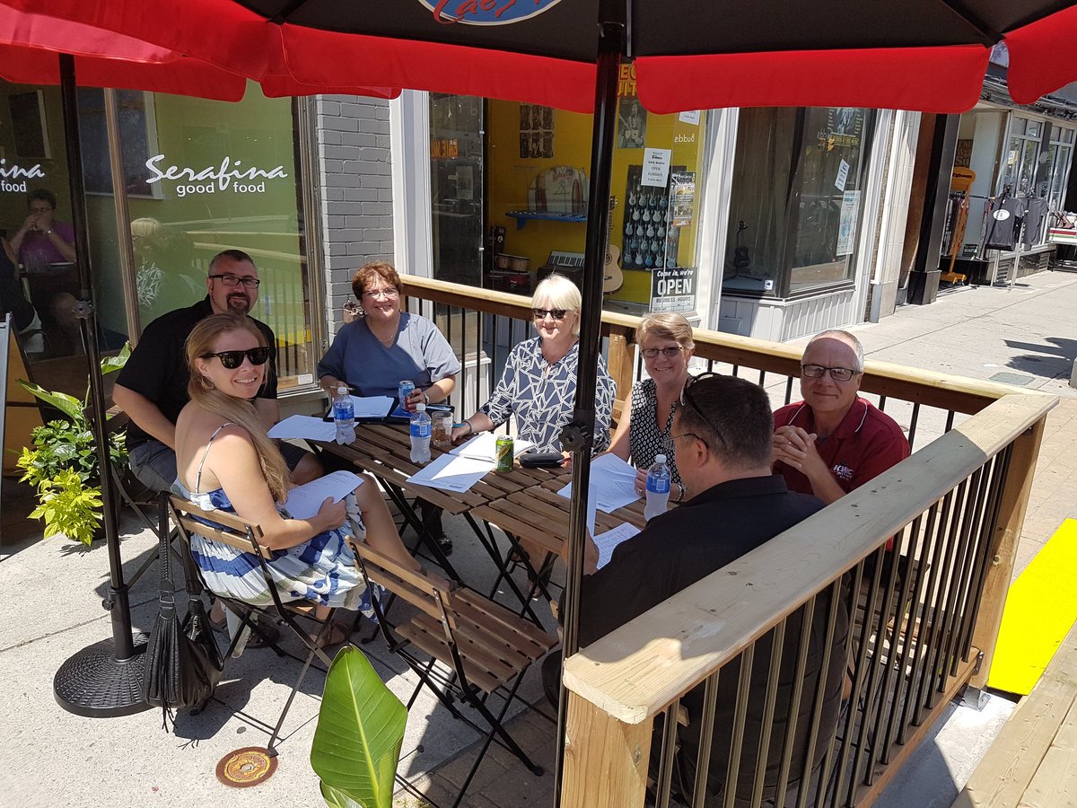NorfolkTour's tweet image. Congrats @SimcoeBia on meeting on new patio café in downtown Simcoe #NorfolkCounty @serafina_simcoe