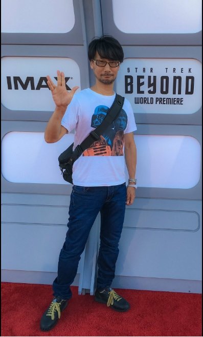 GamingAndPandas's tweet photo. Hideo Kojima at the Star Trek premier wearing a Star Wars shirt https://t.co/pZ5Ica2IeI
