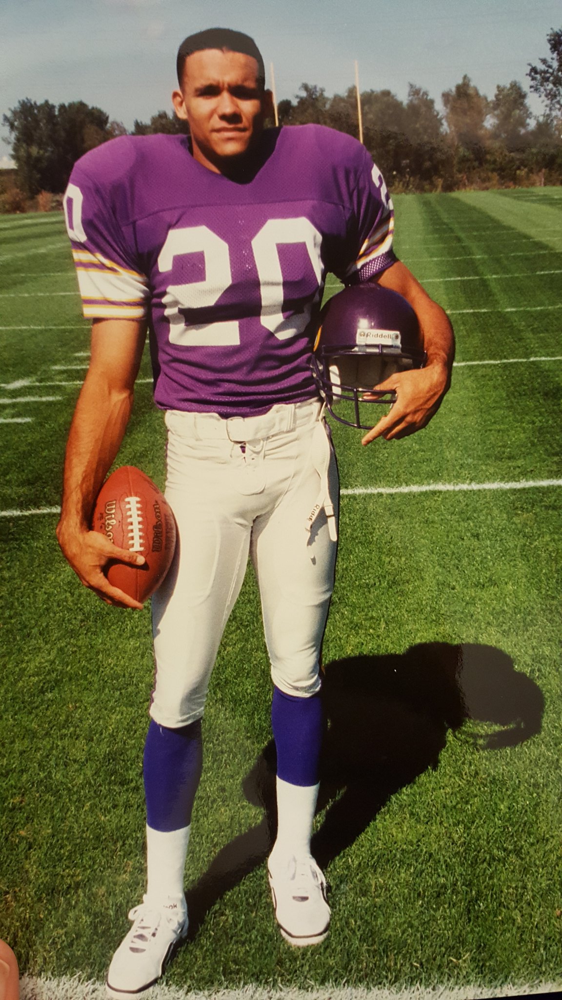 Robert smith football deals